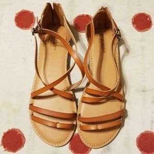 NWT brown leather gladiator sandal